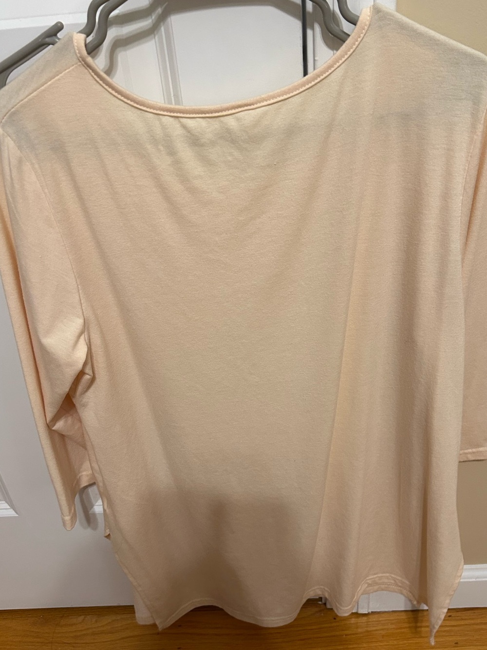 Bundle of 2 Maternity Shirts - Picture 4 of 8